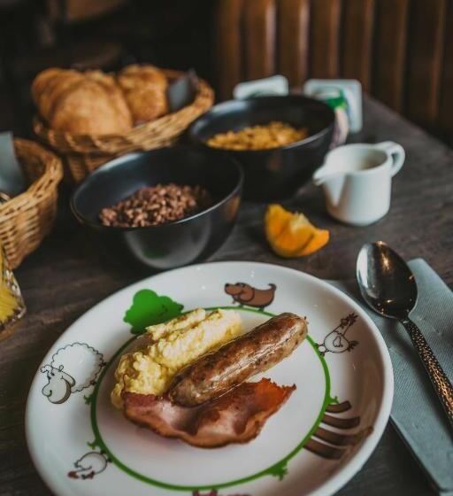 Отель Les Grangettes