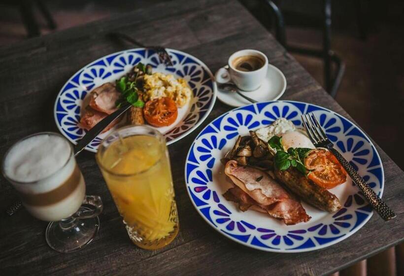 Отель Les Grangettes