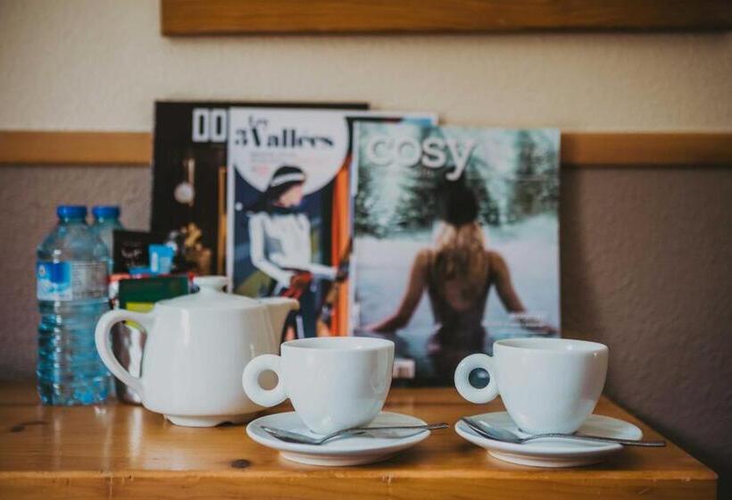 Отель Les Grangettes