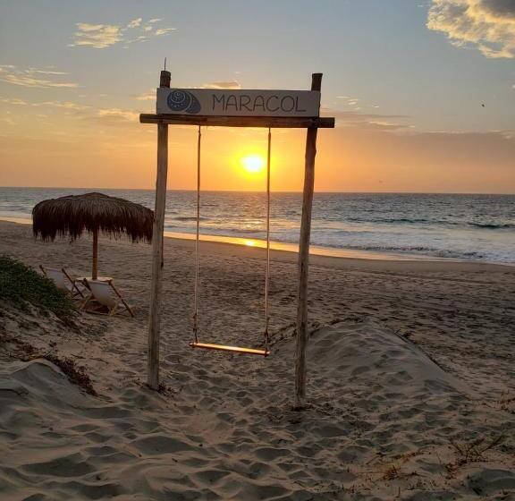 호텔 Maracol Bungalows Vichayito