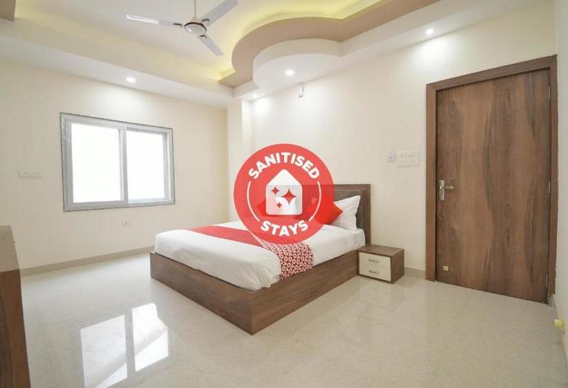 호텔 Oyo 41677 Pratap Palace