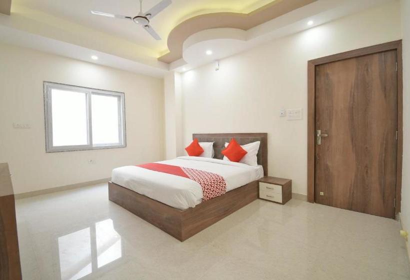 호텔 Oyo 41677 Pratap Palace