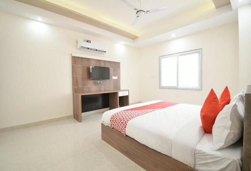 호텔 Oyo 41677 Pratap Palace