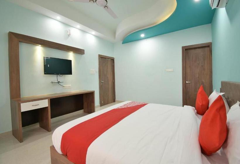 호텔 Oyo 41677 Pratap Palace