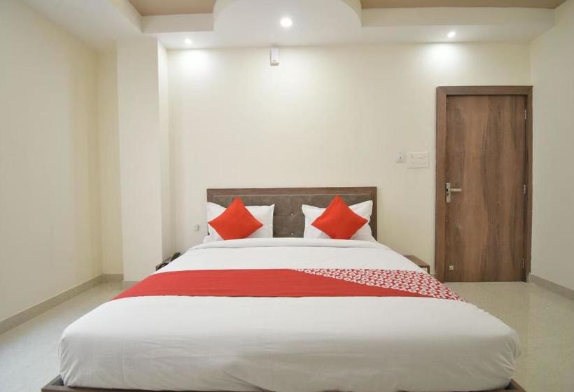 호텔 Oyo 41677 Pratap Palace