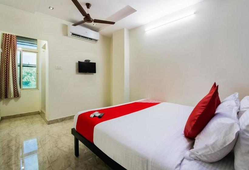 ホテル Oyo 47366  Cocanada Inn