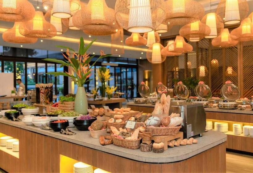 هتل Oakwood Ha Long