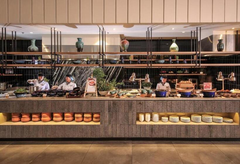 هتل Oakwood Ha Long