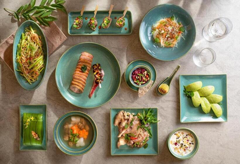 هتل Oakwood Ha Long