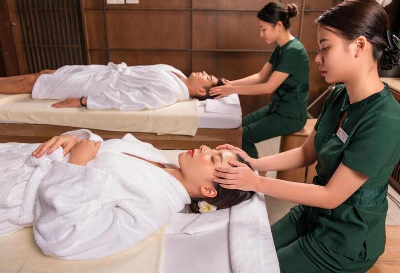 هتل Oakwood Ha Long