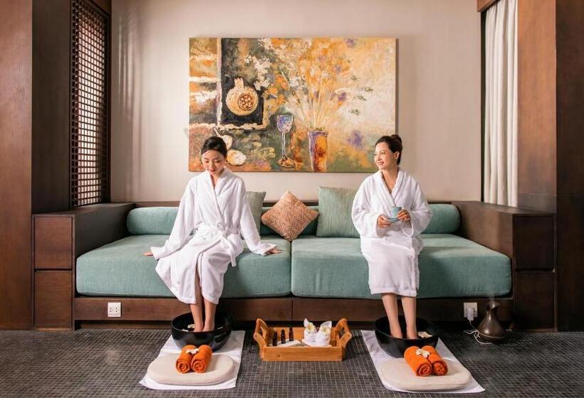 هتل Oakwood Ha Long