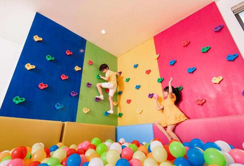 هتل Oakwood Ha Long