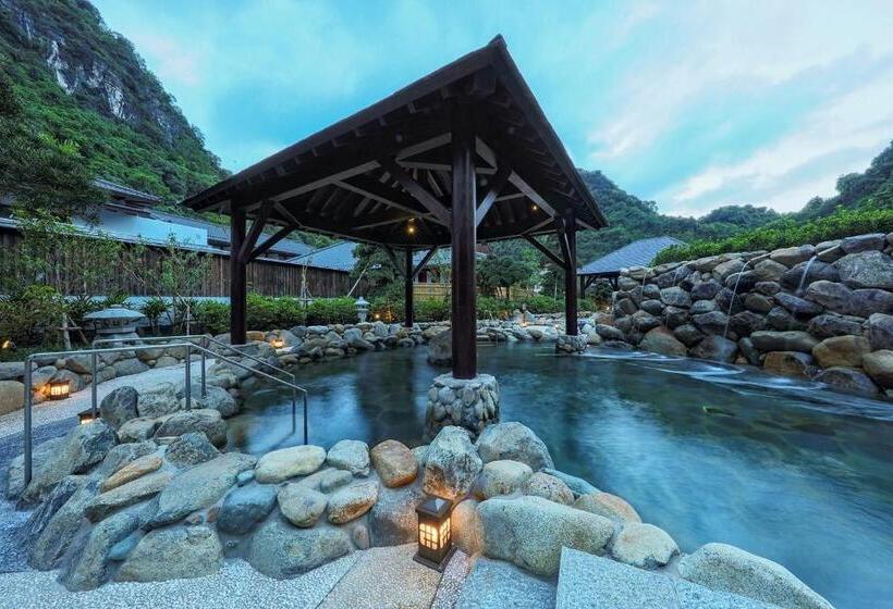 هتل Oakwood Ha Long