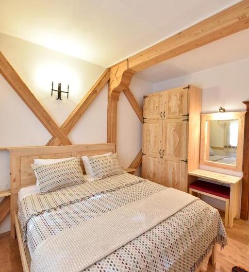 فندق Pyramid Boutique