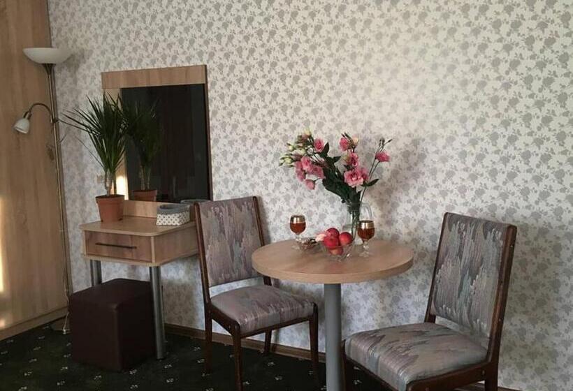 בית מלון כפרי Rioro