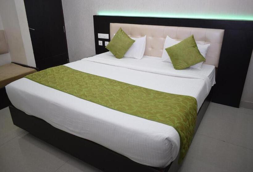 酒店 Shri Subham Residency