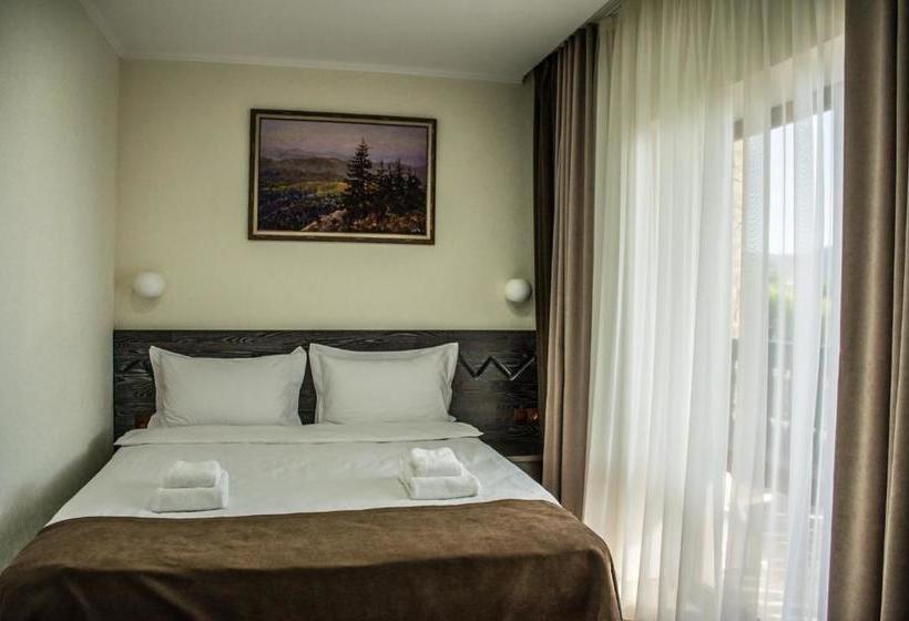 호텔 синевирський перевал