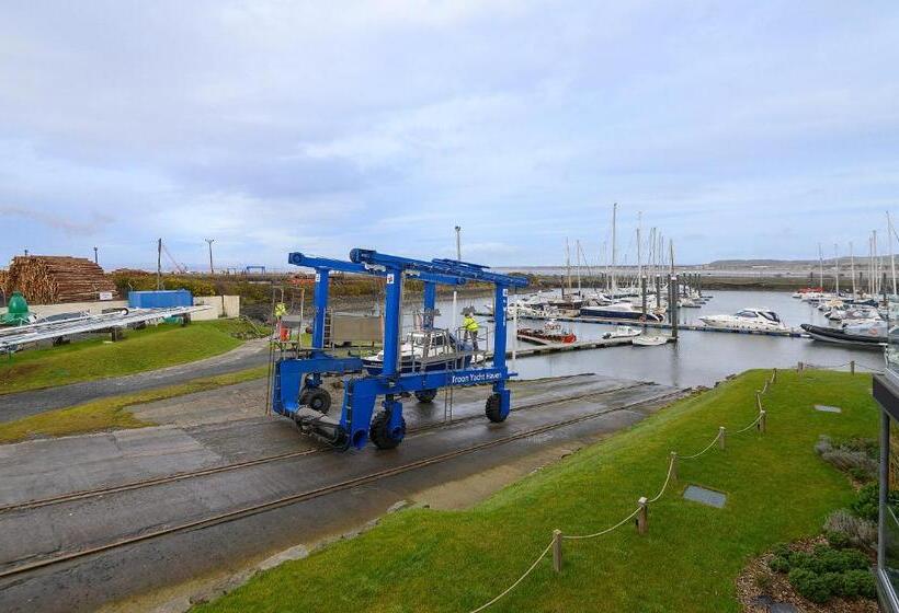 호텔 The Salt Lodge