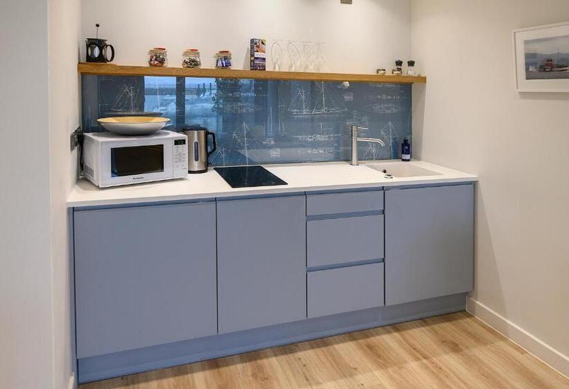 酒店 The Salt Lodge