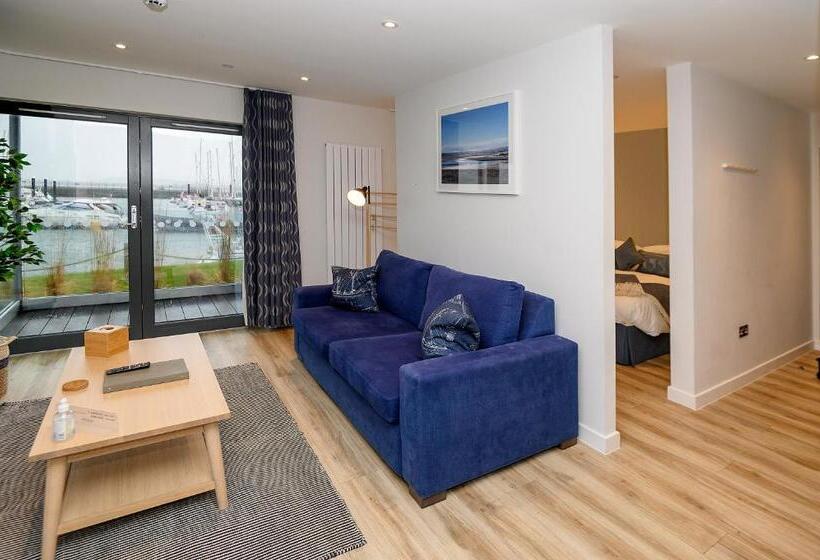 בית מלון כפרי The Salt Lodge