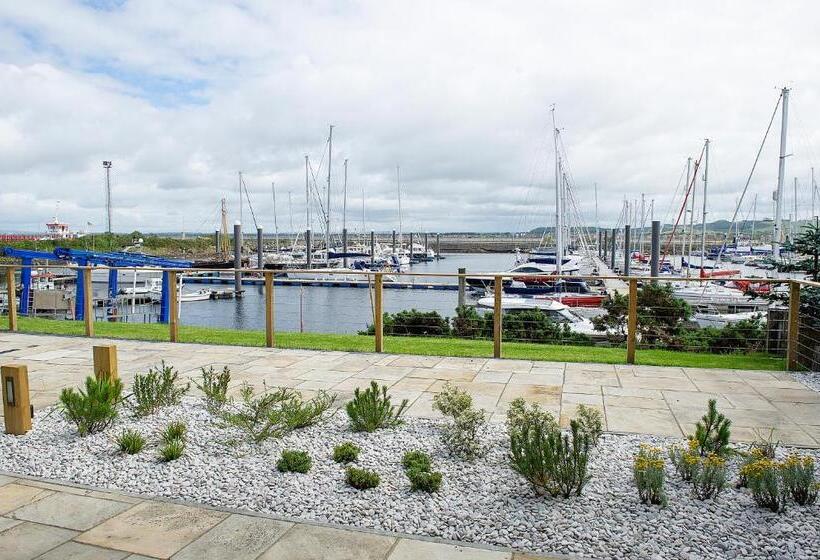 酒店 The Salt Lodge