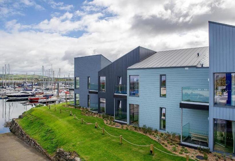 בית מלון כפרי The Salt Lodge