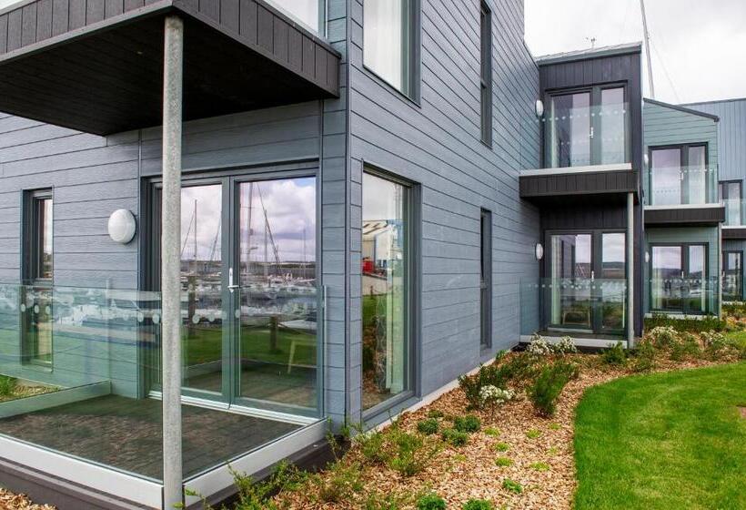 בית מלון כפרי The Salt Lodge