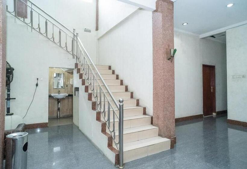 酒店 Transit Nusa Indah Redpartner