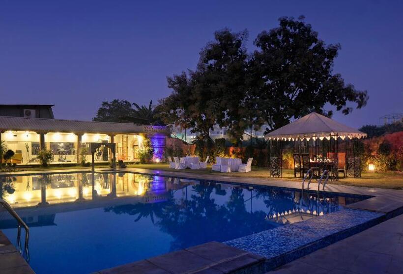 Отель Treehouse Amaara A Boutique