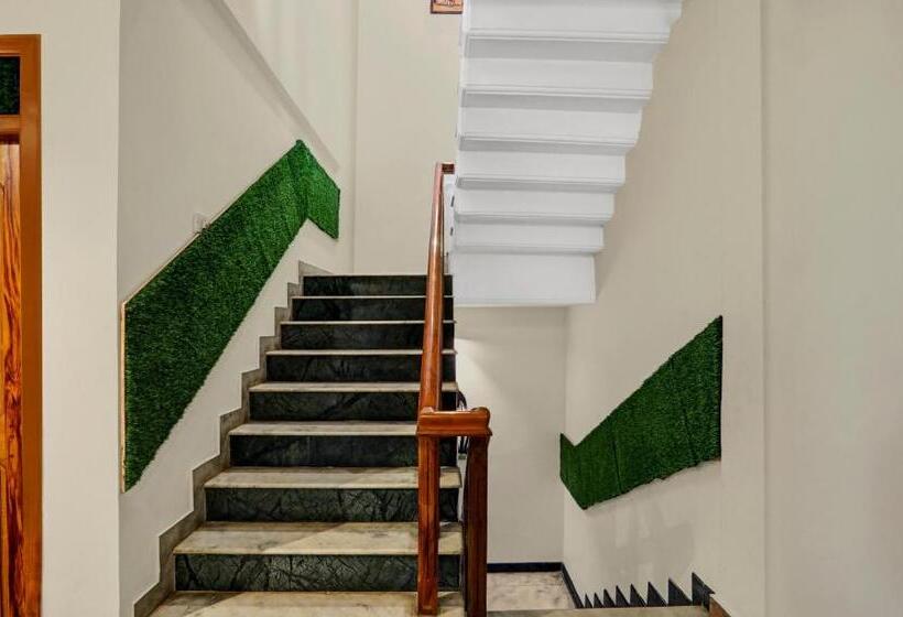 Itsy Hotels Anurag Inn