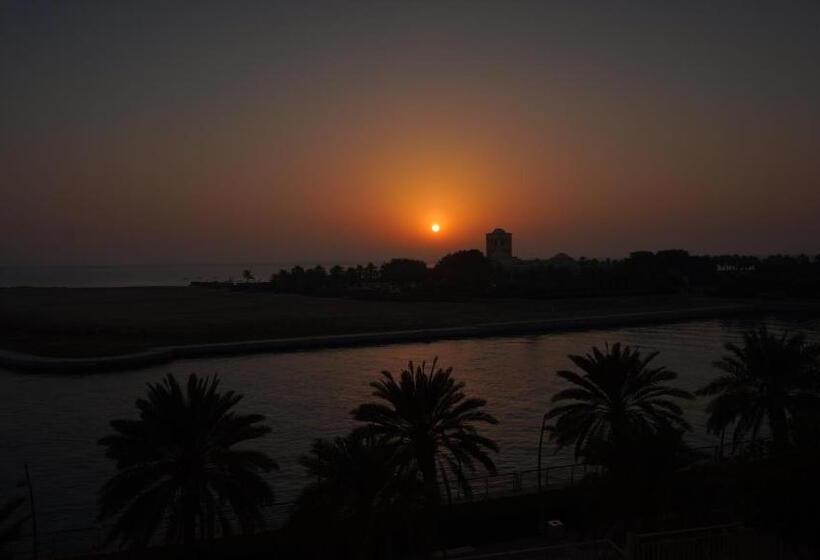 Marina Two Apartment 201 With Direct Sea View