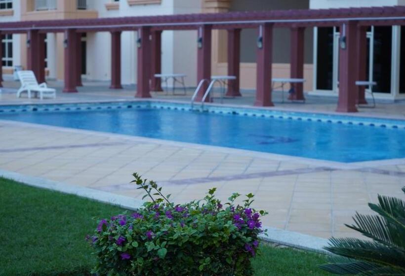 Marina Two Apartment 201 With Direct Sea View