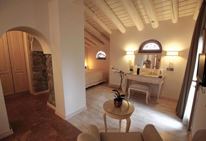 Oliviera Private Island Hotel   Kalem Island