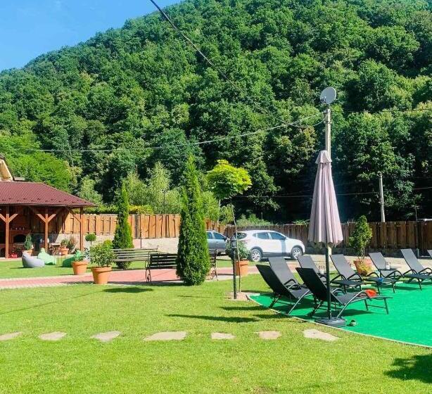 Пансион приватна садиба шаянське джерело