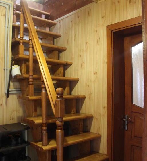 Пансион у михайла під лісом