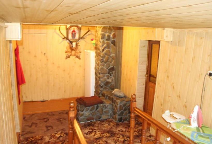 Пансион у михайла під лісом