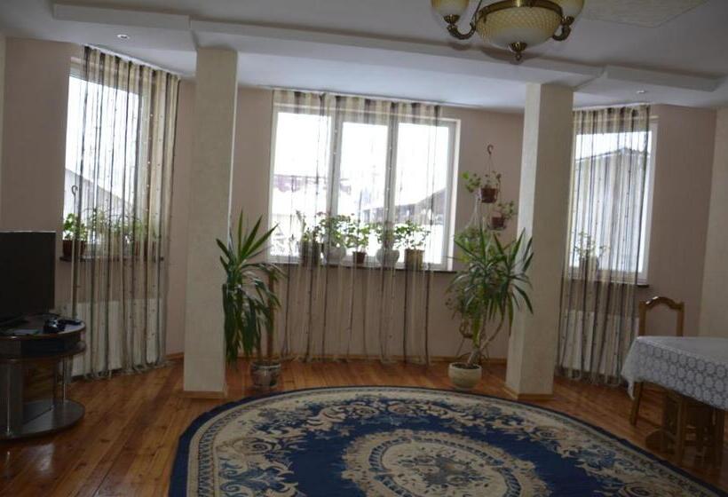 Pensiune у мирослави