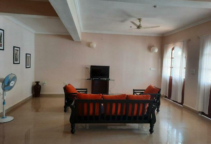 Pensiune Mandrem Rise Villas