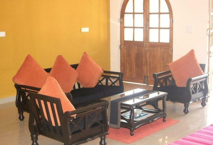 Pensiune Mandrem Rise Villas