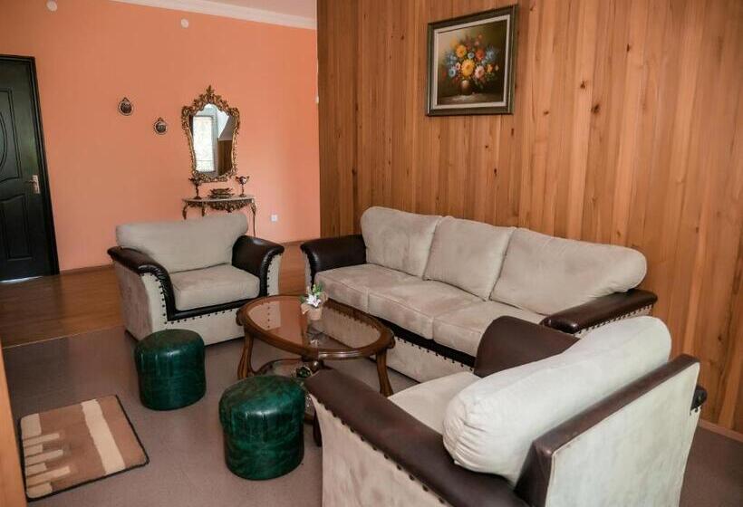 پانسیون Irakli Guest House