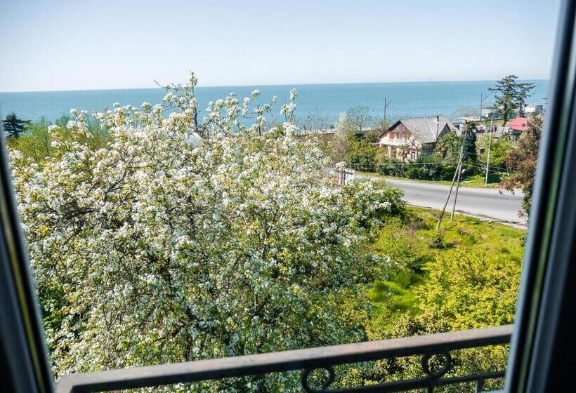 پانسیون Irakli Guest House