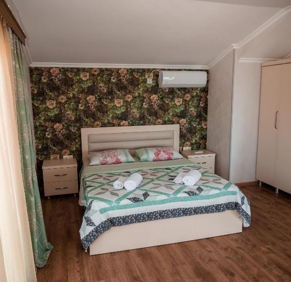 پانسیون Irakli Guest House