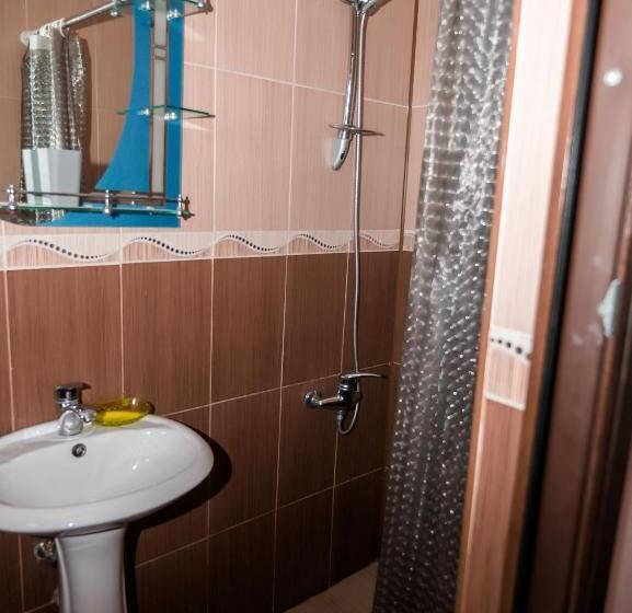 پانسیون Irakli Guest House