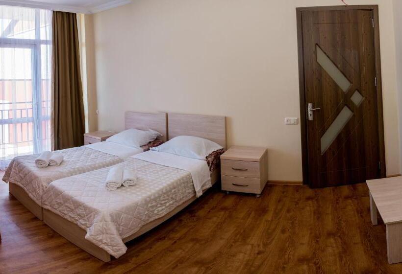 پانسیون Irakli Guest House