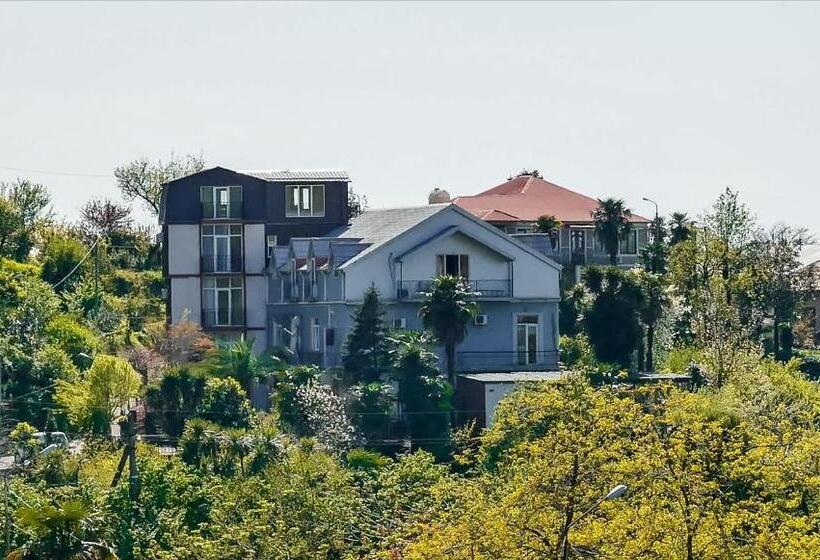 پانسیون Irakli Guest House