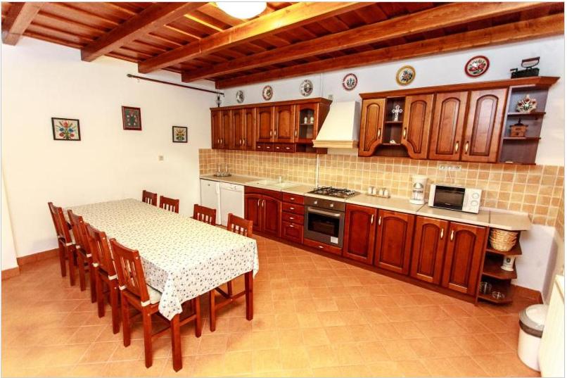 بنسيون Kékpárkány Vendégház