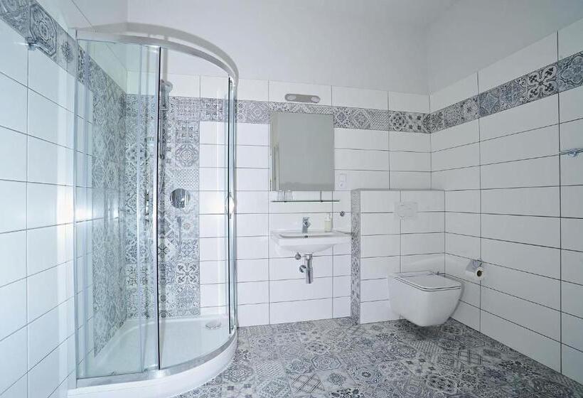 ペンション Penzion Královské Lázně