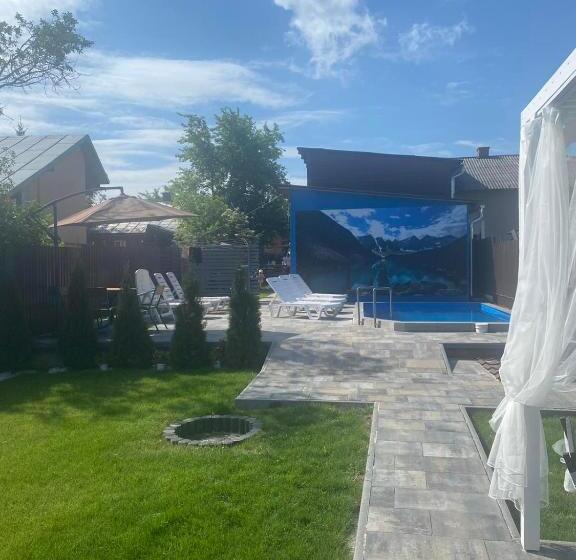 پانسیون Prykarpatska Villa