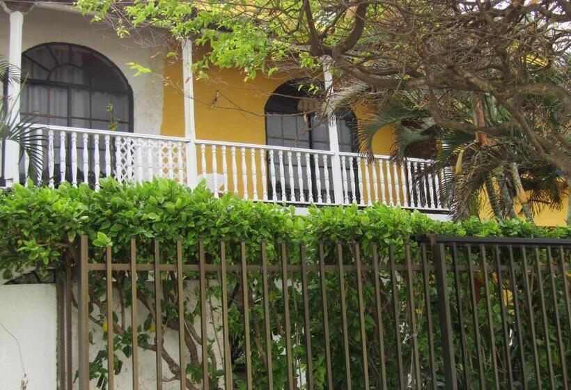 פנסיון Sarah S Place San Andres