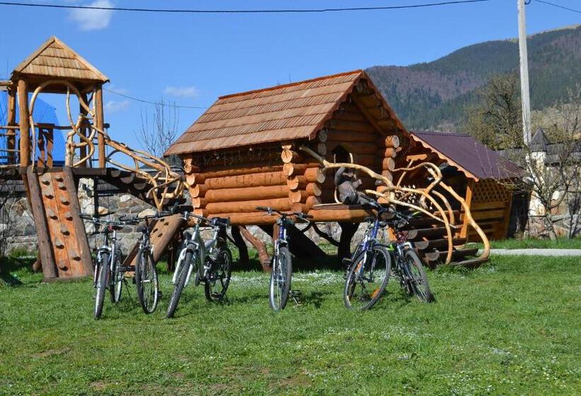 Пансион Synevyrskyj Chardash